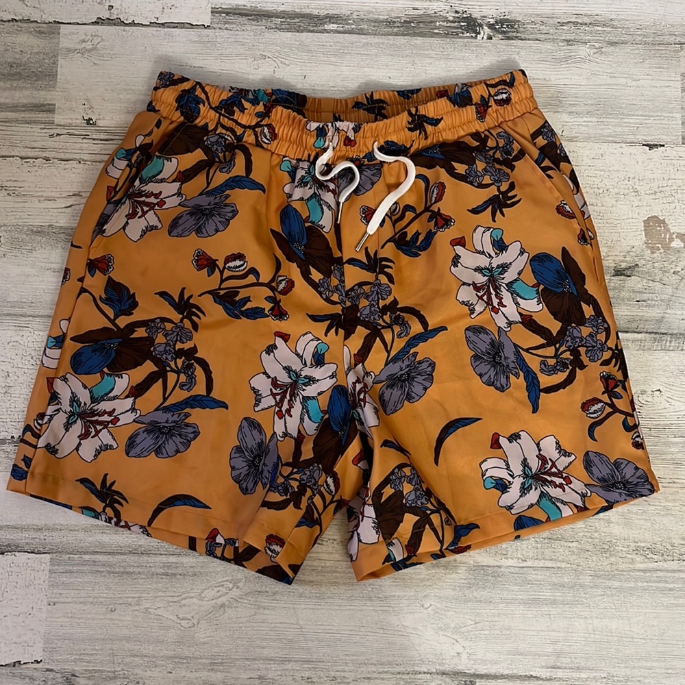 #L83 medium yellow floral swim trunks size M SHEIN